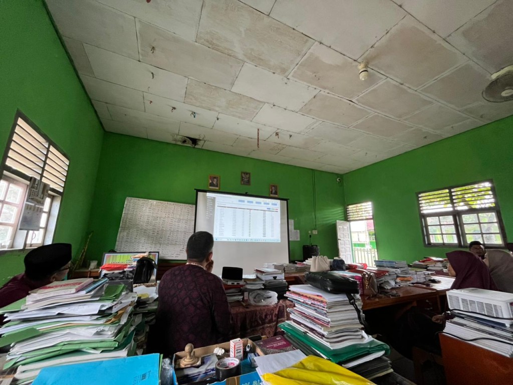 Pondok Pesantren Darusy Syafi’iyah Hadirkan Absen GTK Digital, Inovasi Baru untuk Meningkatkan Disiplin dan Profesionalisme